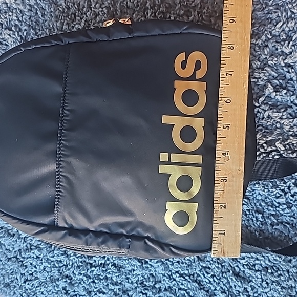 Adidas Mini Bookbag. Black and Gold. - Picture 5 of 6